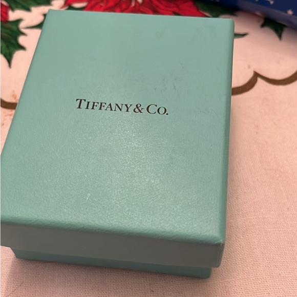 Tiffany interlocking circles silver necklace. - Picture 2 of 2